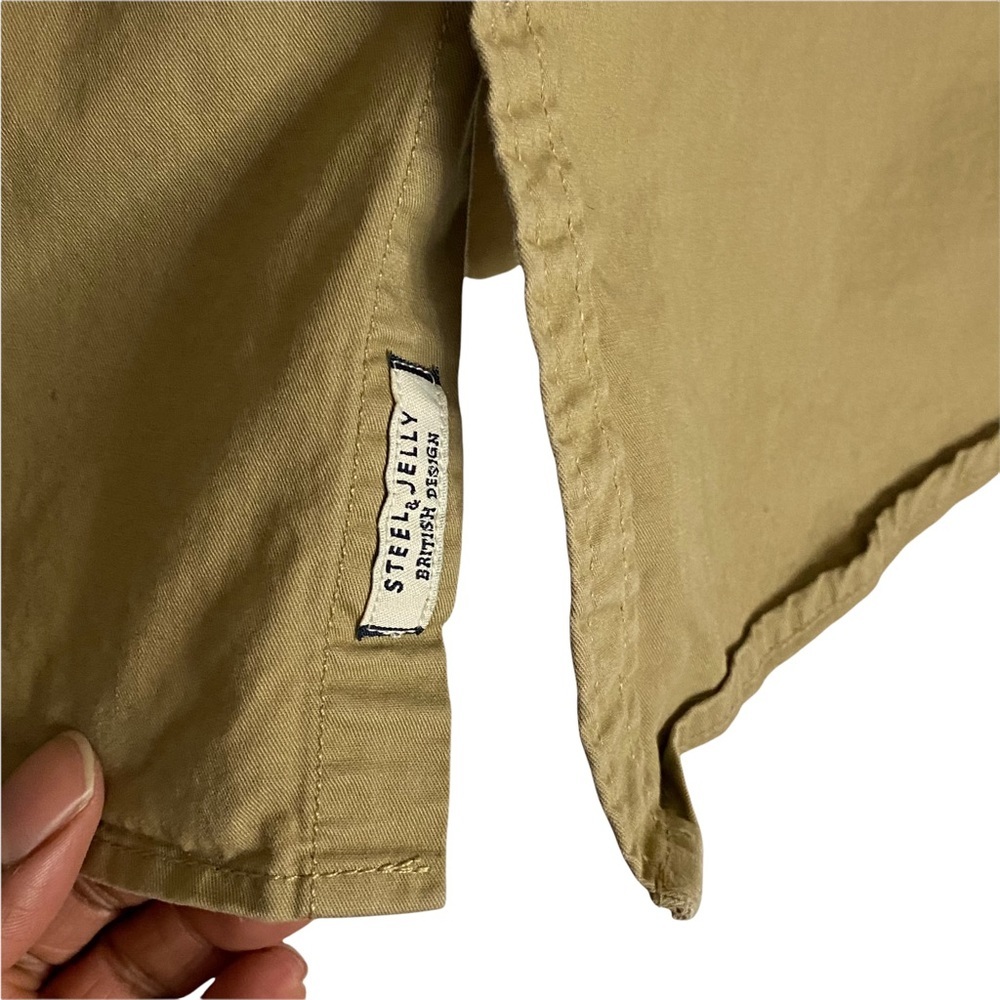 Steel & Jelly Men's Tan Button Down Khaki Shirt - Picture 6 of 11